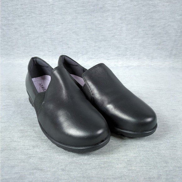 Aravon Josie Slipon Flats - Picture 2 of 15